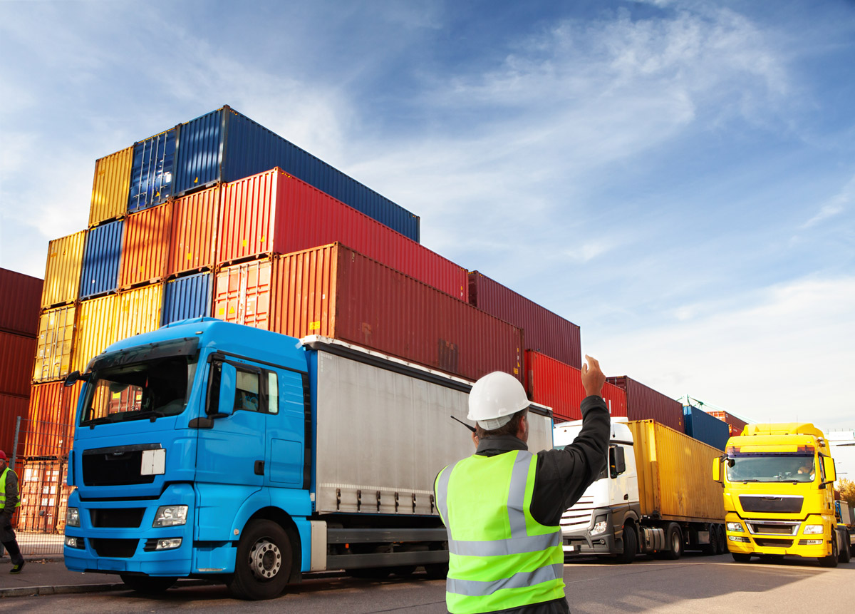 Is There a Difference Between Logistics and Freight Forwarding?