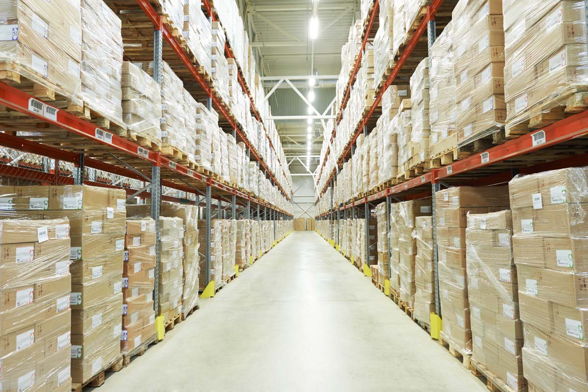 Small vs Large Volume Warehousing Solutions for Manufacturers