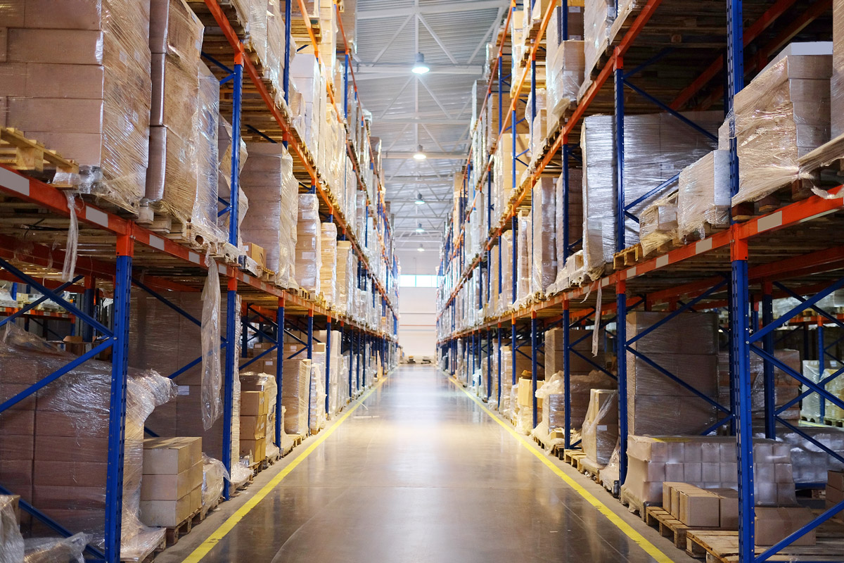 Why Choose 3PL Warehousing Services Over In-House Options