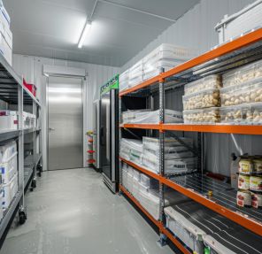 How Vancouver 3PL Refrigerated Warehousing Supports Local Businesses